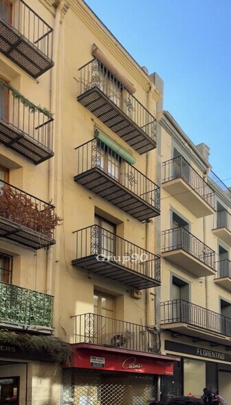 Immeuble residentiel dans Lleida, Lérida à vendre - Photo de l’immeuble – Image 1 sur 15