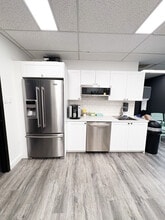 1540 N Routledge Park, London, ON à louer Photo intérieure– Image 2 sur 9