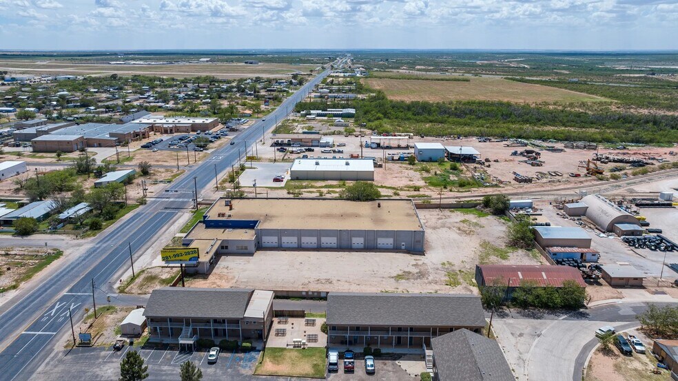 3418 W Highway 80, Big Spring, TX à louer - Photo de l’immeuble – Image 2 sur 14