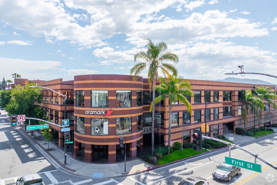 115 N 1st St, Burbank, CA à louer - Photo de l’immeuble – Image 3 sur 20