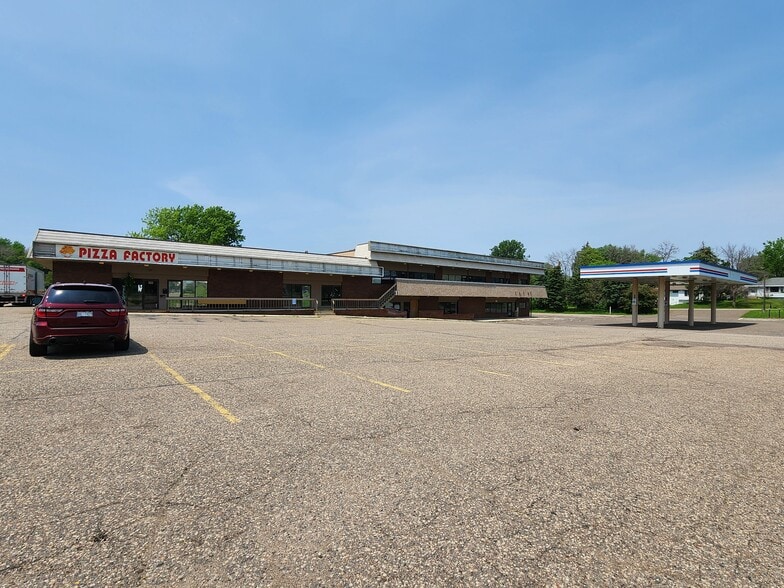 2137 Division St N, Saint Paul, MN à vendre - Photo principale – Image 1 sur 7