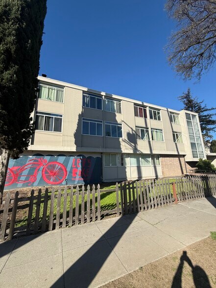 155 S 11th St, San Jose, CA à louer - Photo de l’immeuble – Image 2 sur 14