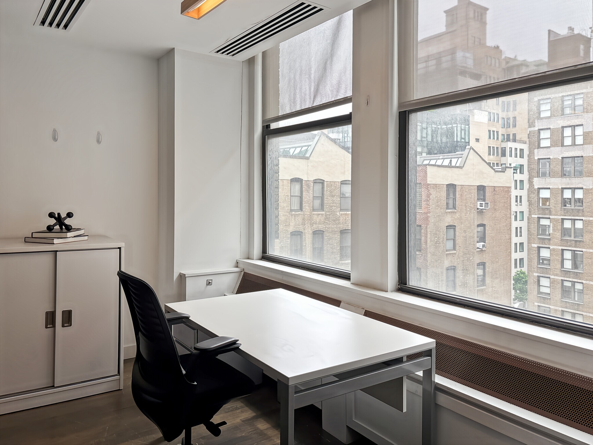 401 Park Ave S, New York, NY à louer Photo de l’immeuble– Image 1 sur 13