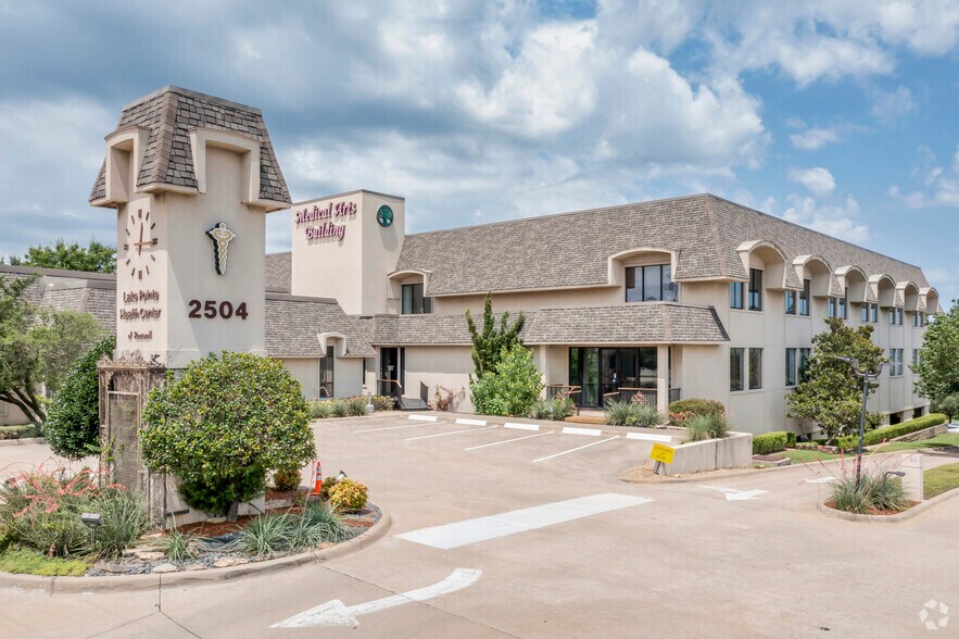 2504 Ridge Rd, Rockwall, TX à louer - Photo de l’immeuble – Image 3 sur 5