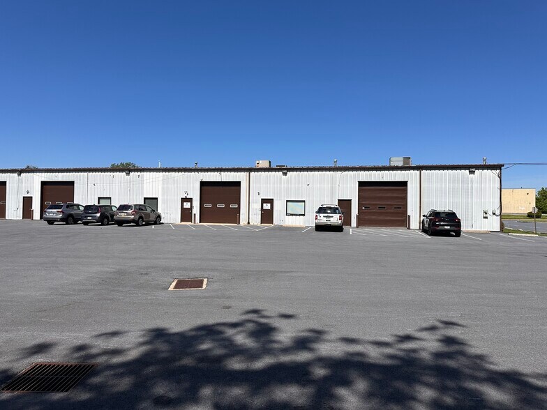 4949 Queen St, Harrisburg, PA à louer - Photo de l’immeuble – Image 3 sur 3
