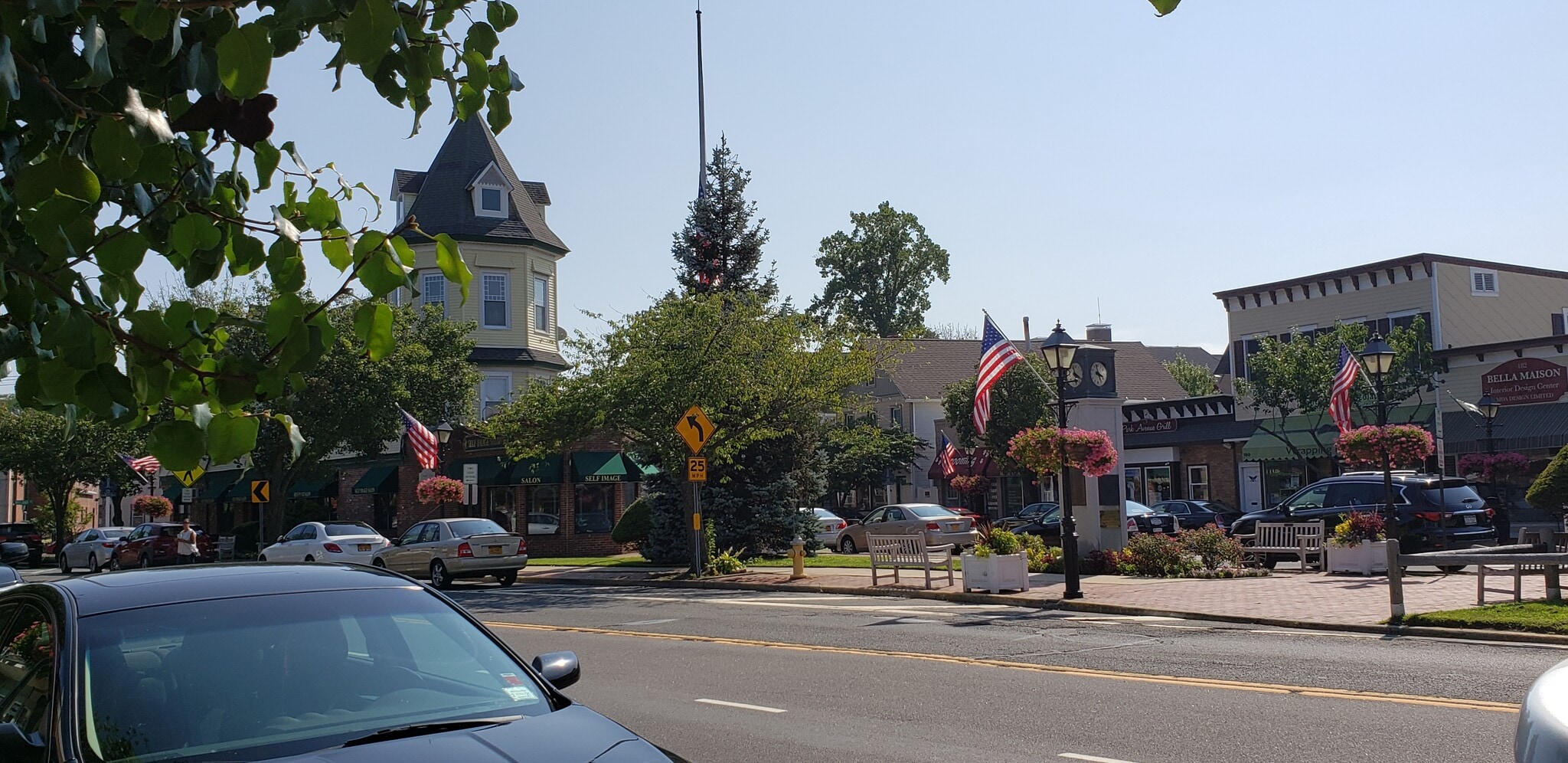 193-199 Broadway, Amityville, NY 11701, USA Broadway, Amityville, NY à louer Photo intérieure– Image 1 sur 14