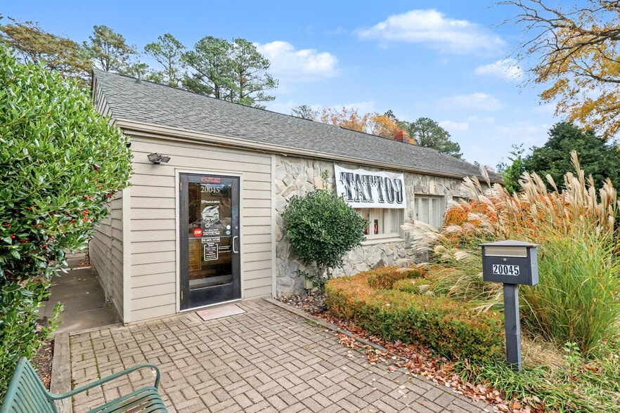 20049 Jefferson Davis Hwy, Ruther Glen, VA à vendre - Photo de l’immeuble – Image 3 sur 43