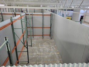 724 Caledonia Rd, Toronto, ON à louer Photo intérieure– Image 2 sur 3