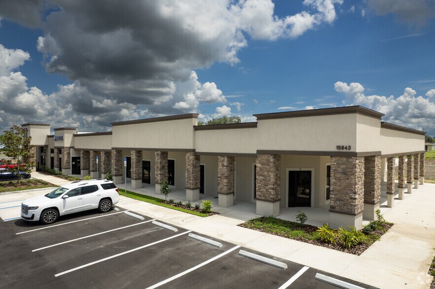 15843 US-441, Summerfield, FL à louer - Photo de l’immeuble – Image 2 sur 10