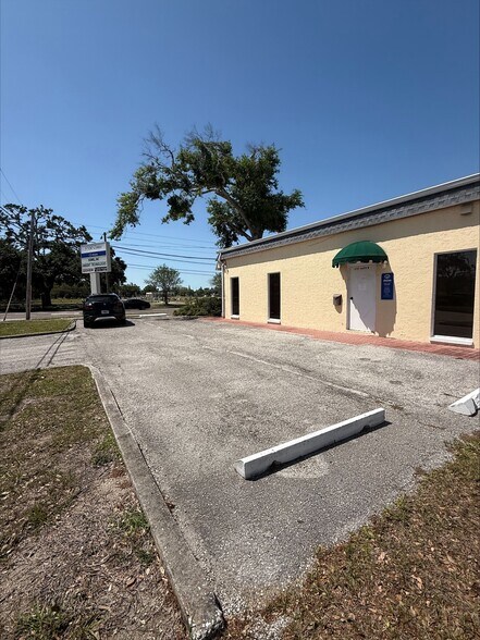 5701 1st Ave S, Saint Petersburg, FL à louer - Photo de l’immeuble – Image 2 sur 6