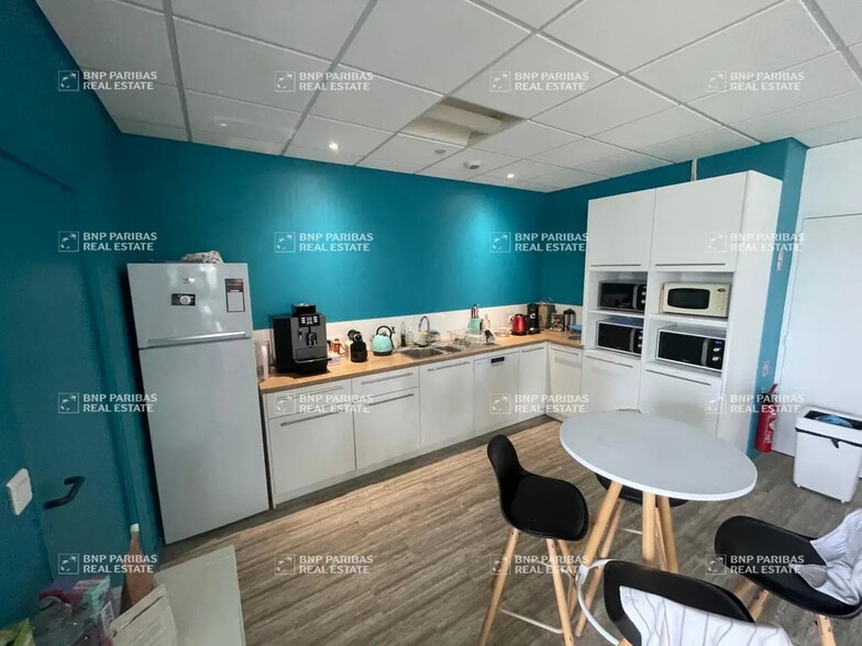 Bureau dans Tours à louer - Photo de l’immeuble – Image 3 sur 22