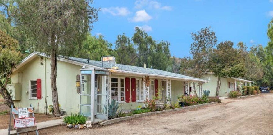 12117 Sierra Hwy, Santa Clarita, CA à vendre Photo principale– Image 1 sur 55