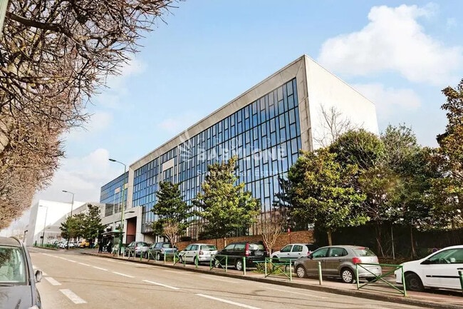 Plus de détails pour 53 Boulevard De Stalingrad, Malakoff - Bureau, Local d'activités à louer