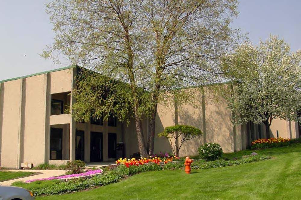 800 W 5th Ave, Naperville, IL à louer Photo de l’immeuble– Image 1 sur 8