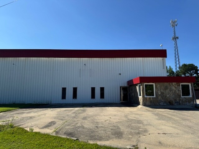 637 State Rd, Cheraw, SC à vendre - Photo de l’immeuble – Image 3 sur 41