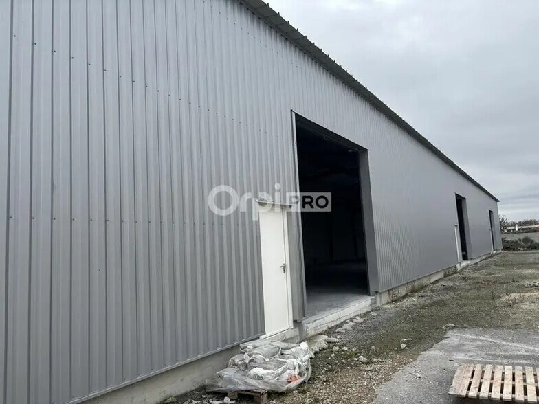 Local commercial dans Vedène à vendre - Photo de l’immeuble – Image 1 sur 3
