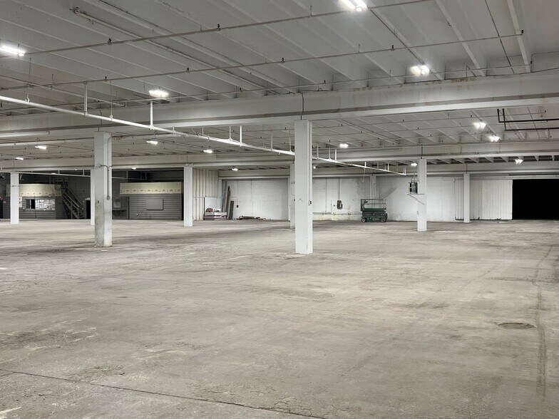 147 Second Ave, Rochelle, IL à louer - Photo de l’immeuble – Image 1 sur 6
