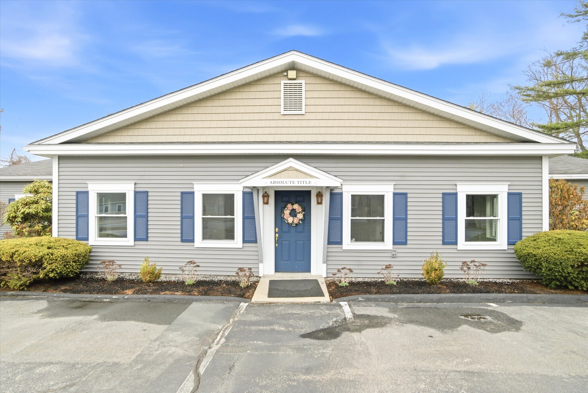 8 Chestnut Dr, Bedford, NH à vendre Photo principale– Image 1 sur 43