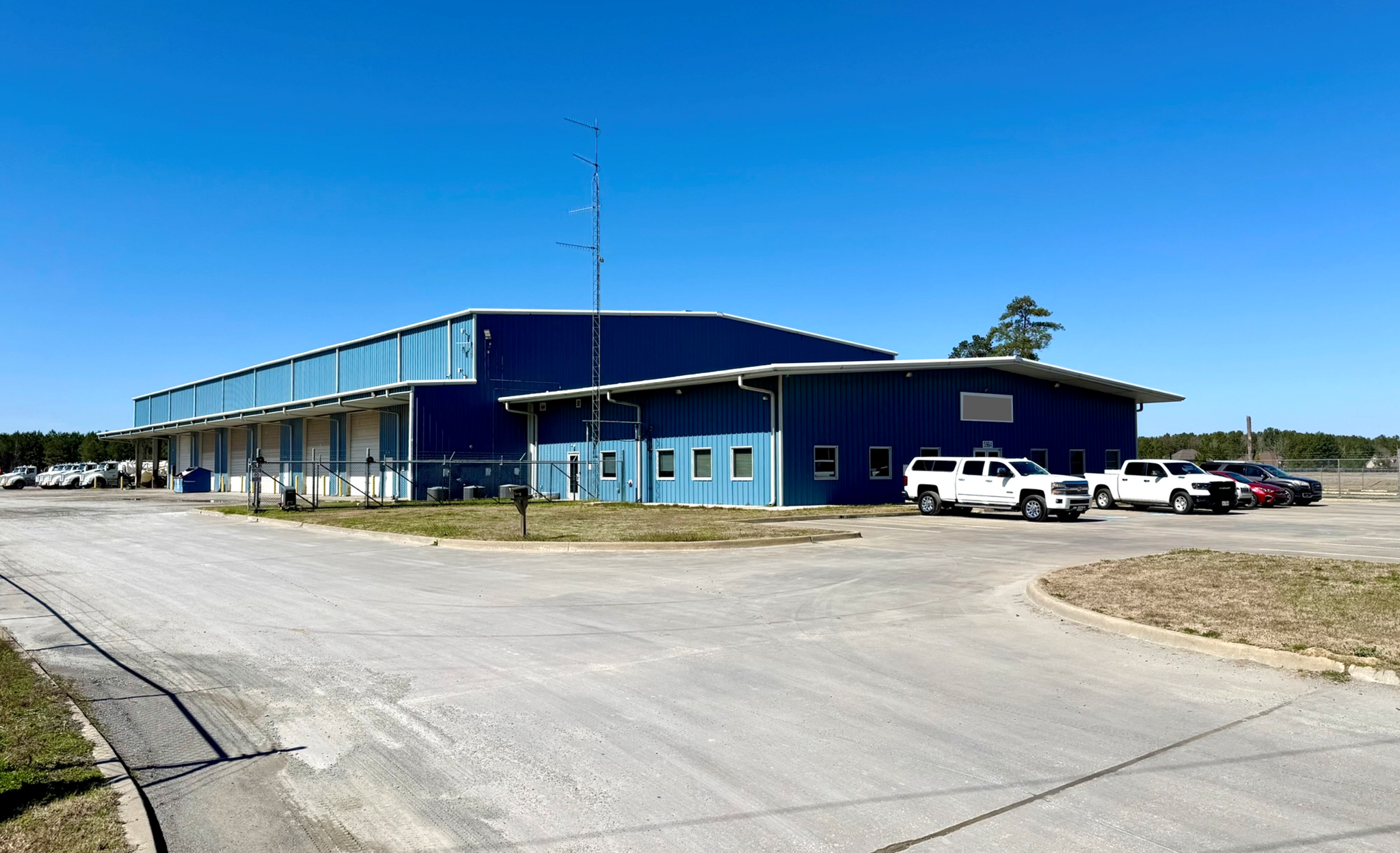 5964 Highway 175, Frierson, LA à louer Photo principale– Image 1 sur 12