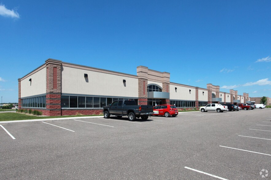 2301-2365 Willis Miller Dr, Hudson, WI à louer - Photo principale – Image 1 sur 4