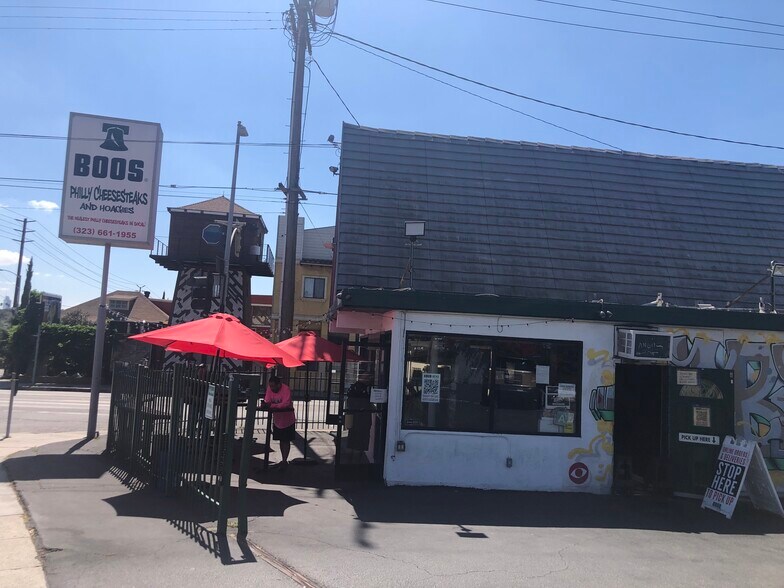 4501 W Fountain Ave, Los Angeles, CA à louer - Photo de l’immeuble – Image 3 sur 10