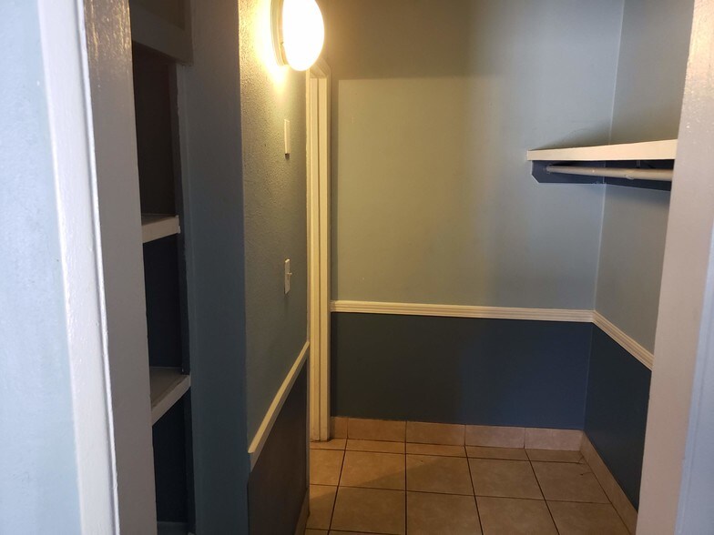 1506 Las Vegas Blvd S, Las Vegas, NV à vendre - Photo intérieure – Image 2 sur 43