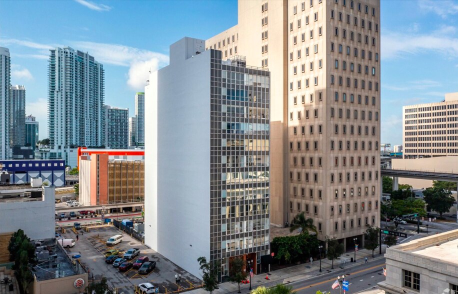 66-68 W Flagler St, Miami, FL à vendre - Photo de l’immeuble – Image 3 sur 30