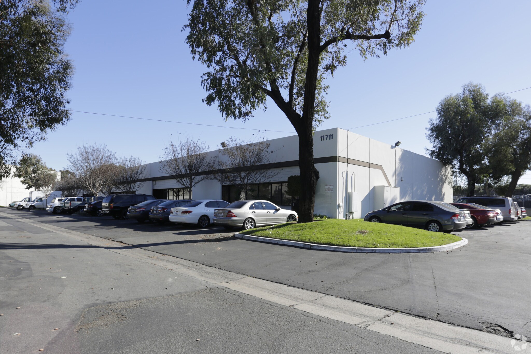 11711 Coley River Cir, Fountain Valley, CA à louer Photo principale– Image 1 sur 11