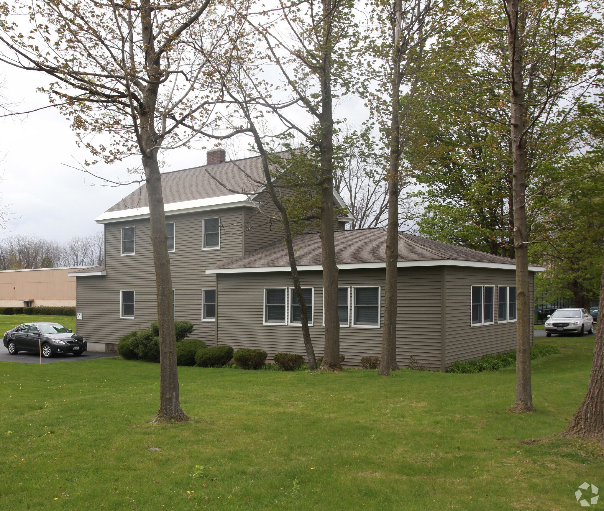 551 E Genesee St, Fayetteville, NY à vendre Photo principale– Image 1 sur 15