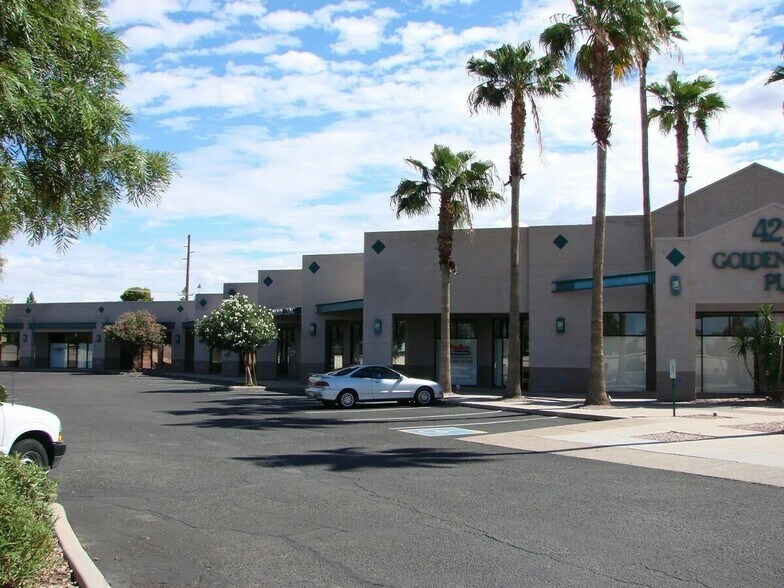 761 N Monterey St, Gilbert, AZ à louer - Photo de l’immeuble – Image 2 sur 6