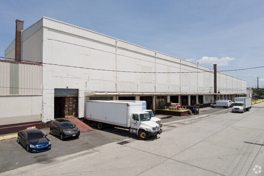 31 Pennsylvania Ave, Kearny, NJ à louer - Photo de l’immeuble – Image 3 sur 5