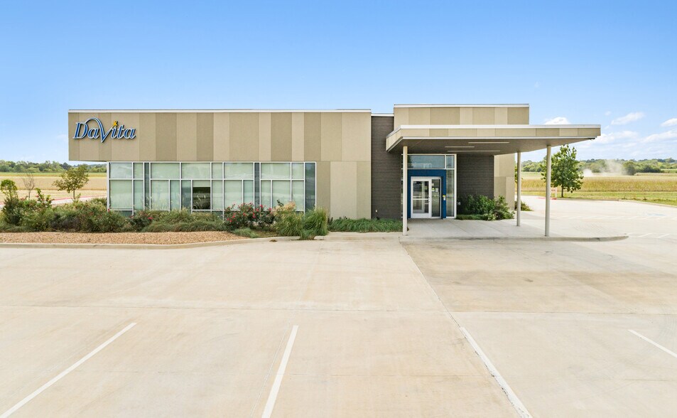 2410 W Grant Ave, Pauls Valley, OK à vendre - Photo de l’immeuble – Image 3 sur 13