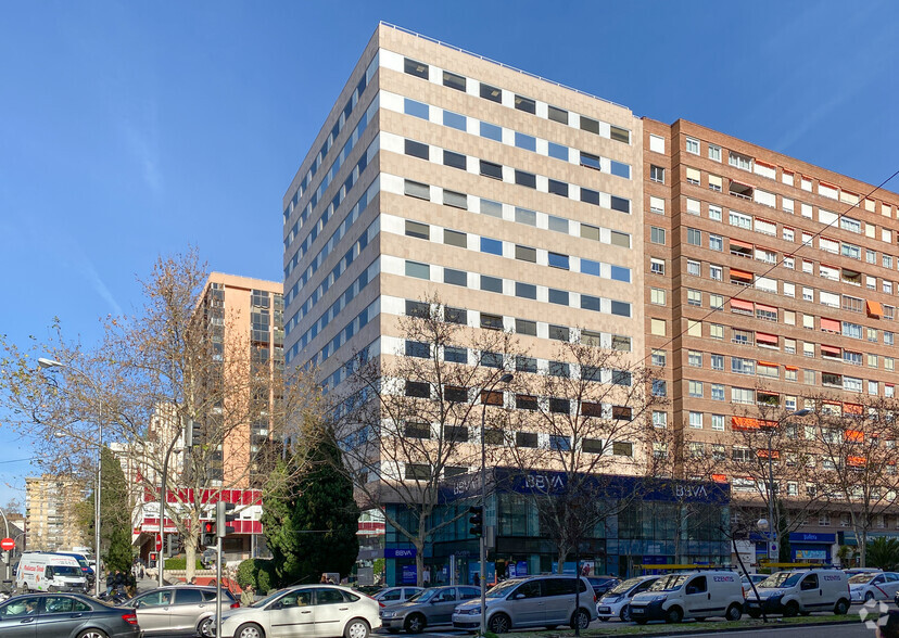 Calle de Orense, 58, Madrid, Madrid à louer - Photo de l’immeuble – Image 2 sur 3