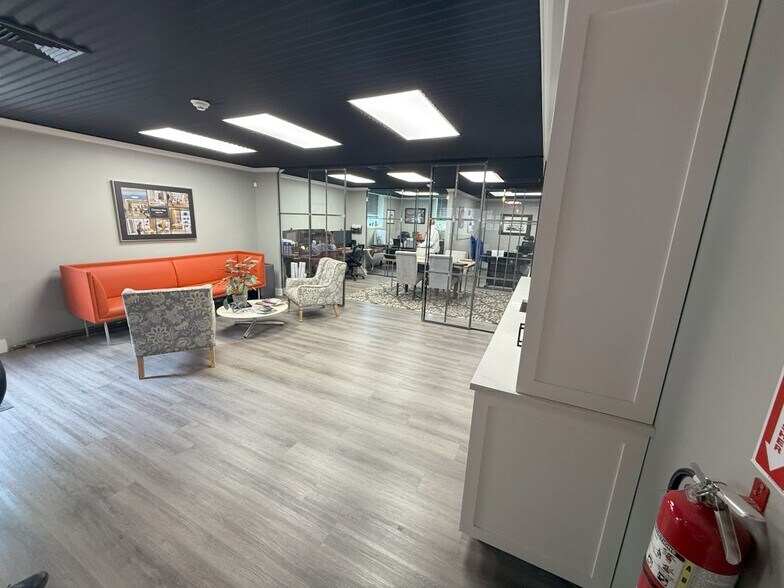 11 Industrial Rd, Prospect, CT à louer - Photo intérieure – Image 2 sur 11