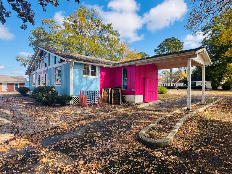 685 N Jeff Davis Dr, Fayetteville, GA à vendre - Photo de l’immeuble – Image 2 sur 13