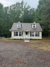 18436 Jefferson Davis Hwy, Ruther Glen, VA à louer Photo intérieure– Image 2 sur 5