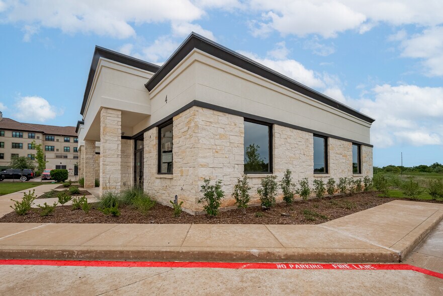 5501 Cabrera Dr, Sugar Land, TX à louer - Photo de l’immeuble – Image 2 sur 50