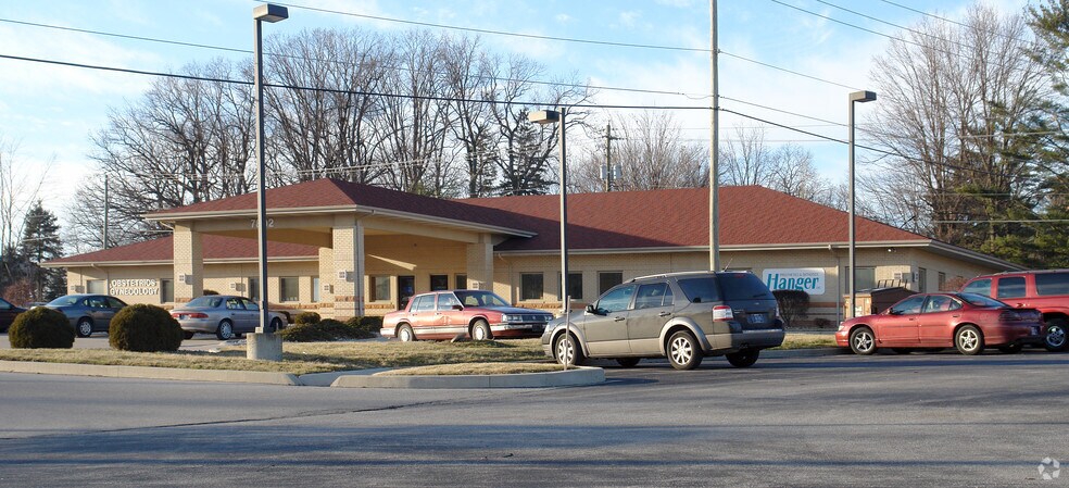 7802 W Jefferson Blvd, Fort Wayne, IN à vendre - Photo de l’immeuble – Image 2 sur 2
