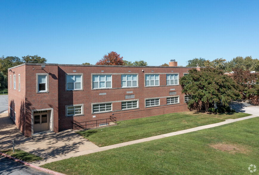 6432 York Road, Baltimore, MD  21212, Baltimore, MD à louer - Photo de l’immeuble – Image 1 sur 6