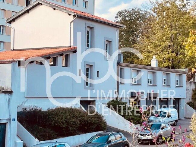 Plus de détails pour Local commercial à vendre