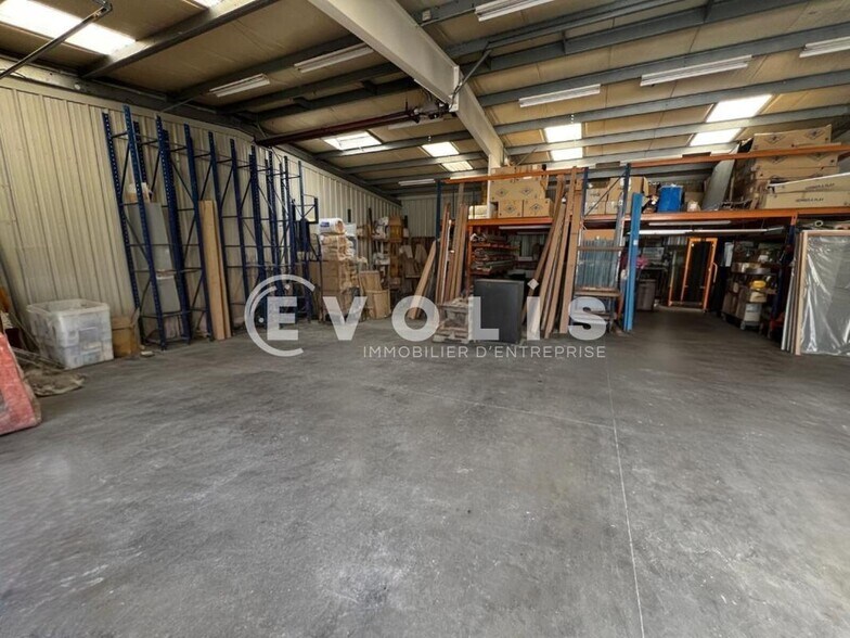 Local d'activités dans Villiers-sur-Orge à vendre - Photo de l’immeuble – Image 2 sur 15