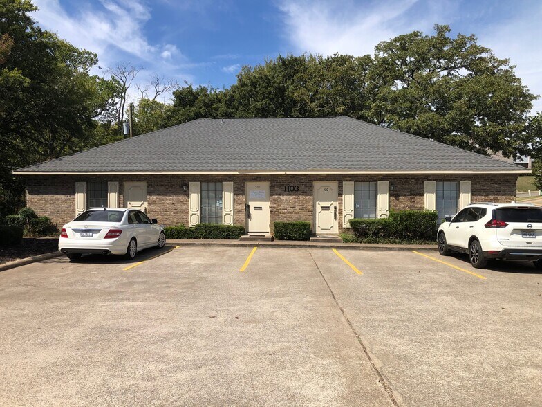 1101 Arwine Ct, Euless, TX à louer - Photo principale – Image 2 sur 3