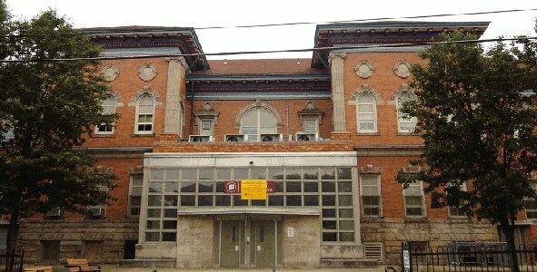 7109 Hermitage St, Pittsburgh, PA à louer - Photo principale – Image 1 sur 2