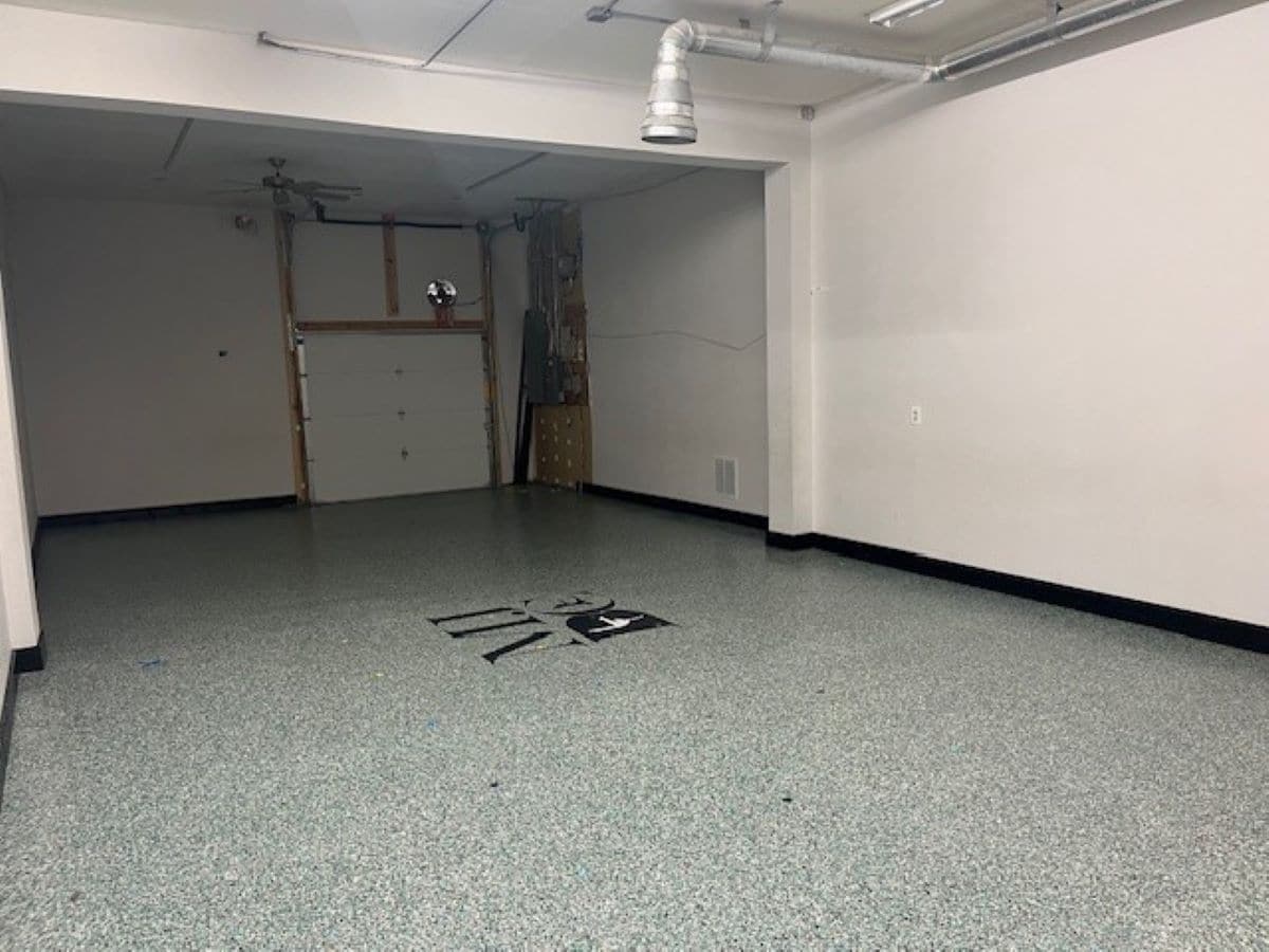 6382 Main St, North Branch, MN à louer Photo intérieure– Image 1 sur 2