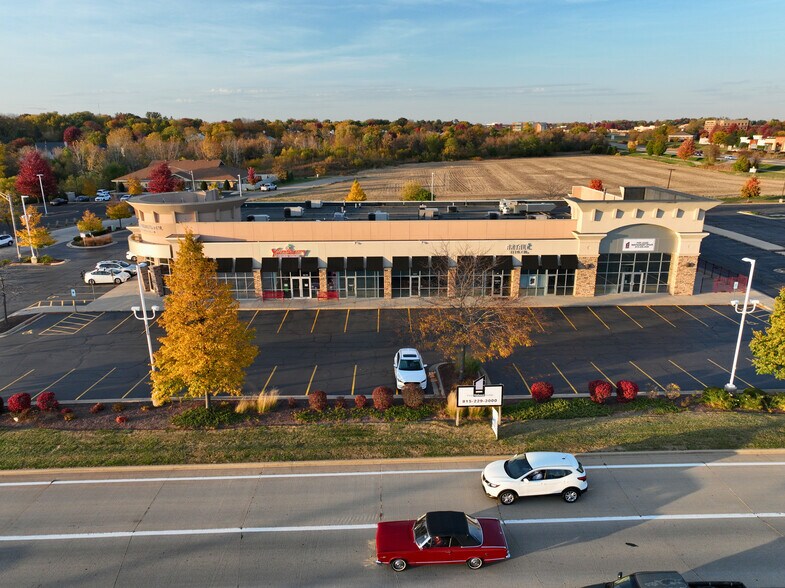 6876 Spring Creek Rd, Rockford, IL à louer - Photo de l’immeuble – Image 3 sur 6