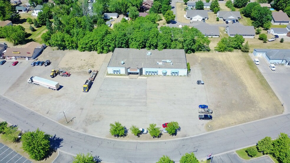311 Blattner Dr, Avon, MN à vendre - Photo de l’immeuble – Image 3 sur 4