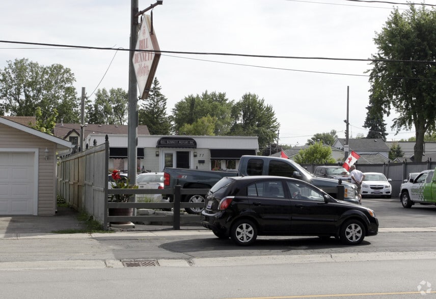 77 High St, Georgina, ON à louer - Photo de l’immeuble – Image 2 sur 5