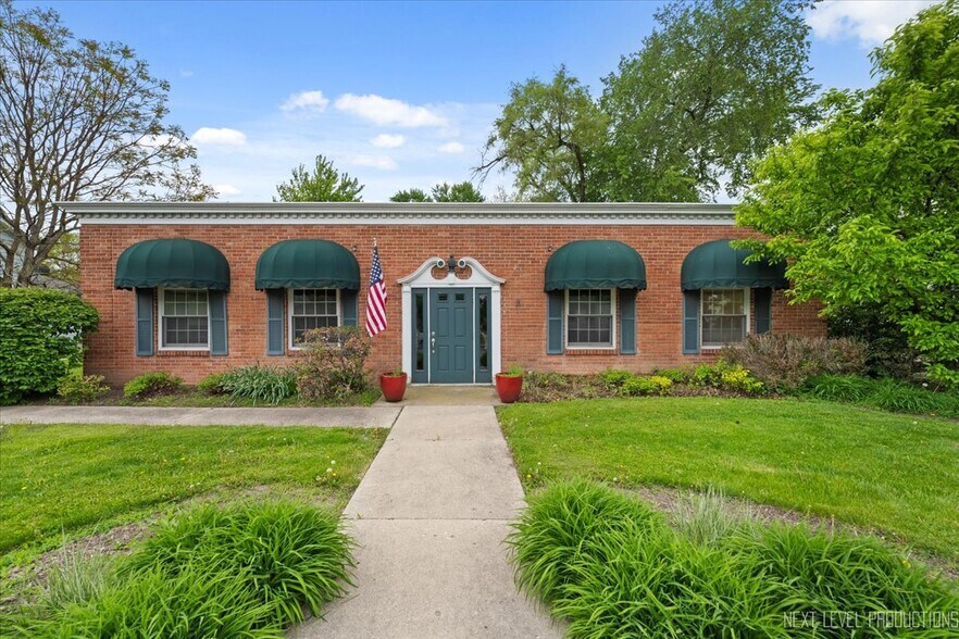 422 E State St, Geneva, IL à vendre - Photo de l’immeuble – Image 1 sur 23