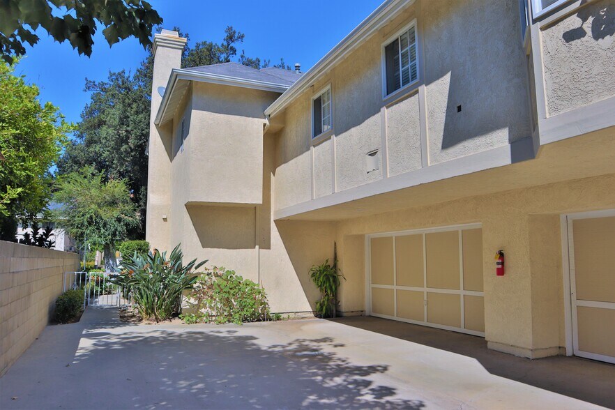154 Diamond St, Arcadia, CA à vendre - Photo de l’immeuble – Image 2 sur 4