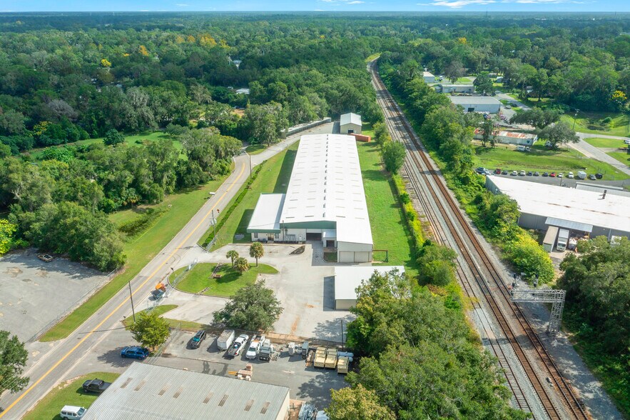 1056 NE 16th St, Ocala, FL à louer - Photo de l’immeuble – Image 3 sur 42